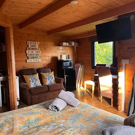 Morlais Log Cabin ليم ريجيس المظهر الخارجي الصورة