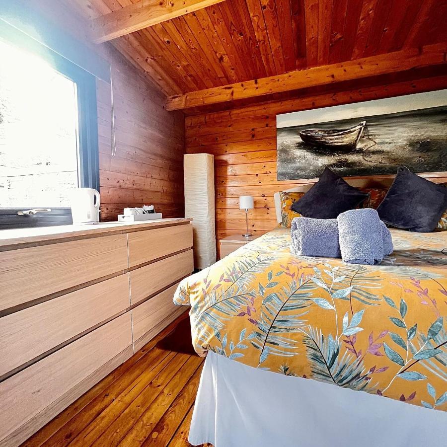 Morlais Log Cabin ليم ريجيس المظهر الخارجي الصورة